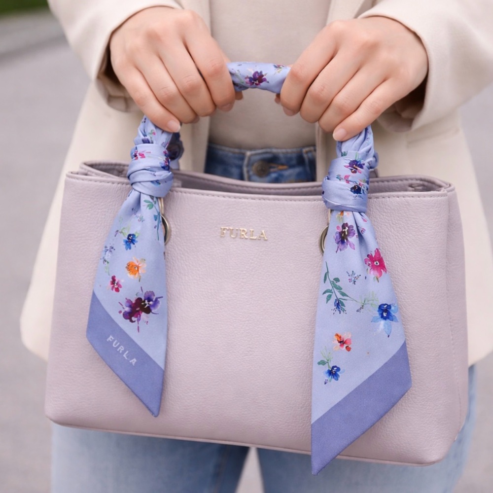 FURLA CLASSIC TONI 100% SILK BANDEAU SKINNY SCARF PURPLE HANDLE WRAP NWT